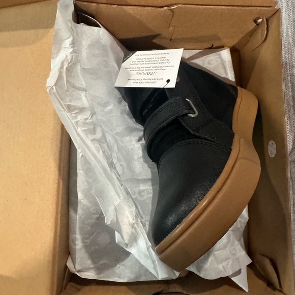 Brand new UGGS! Toddler - Picture 2 of 5